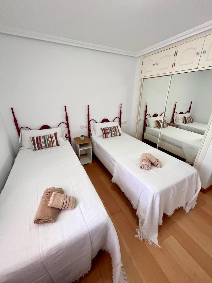 Gatu Premium Villa Turquesa Playa Y Parking Cádiz Exterior foto
