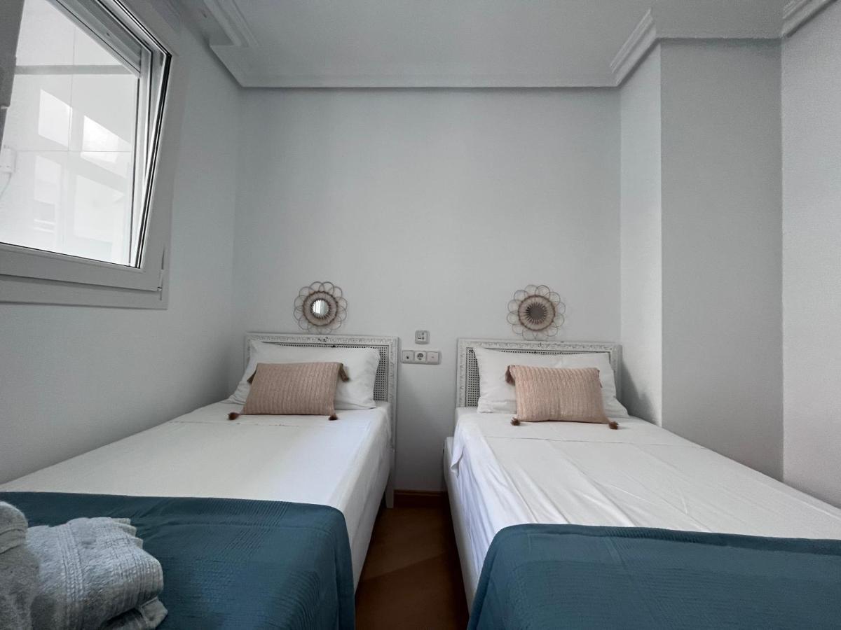 Gatu Premium Villa Turquesa Playa Y Parking Cádiz Exterior foto